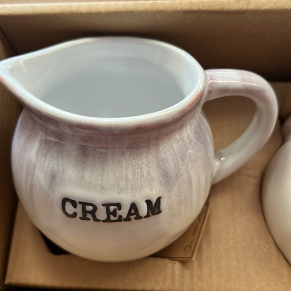 Cream and sugar pots Sheffield home - Picture 2 of 4